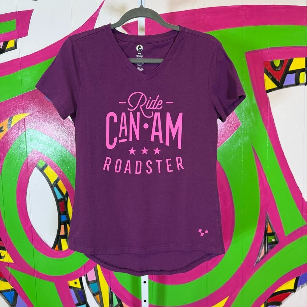 Can-Am Roadster Purple Tee with Pink Design. Size Medium. Excellent condition!